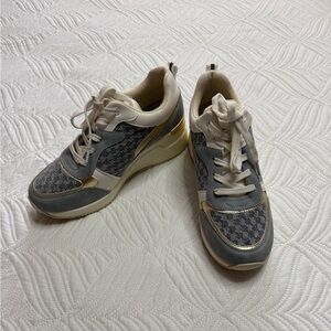 Cestfini women’s Light Blue Wedge Heel Sneakers. Size 9